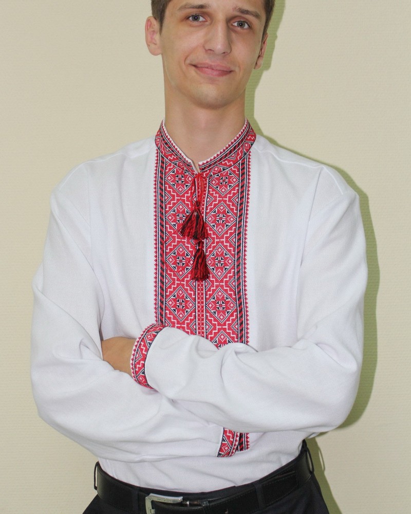 Класична чоловіча вишиванка