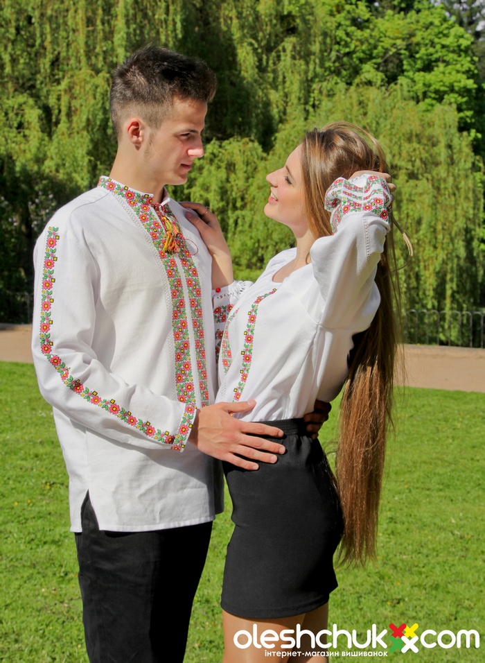 Комплект вишиванок «Енергія весни»