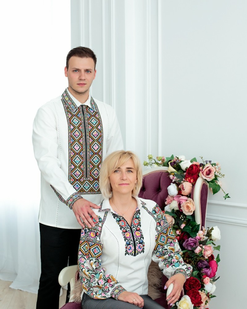 Комплекти вишиванок “Королівський”