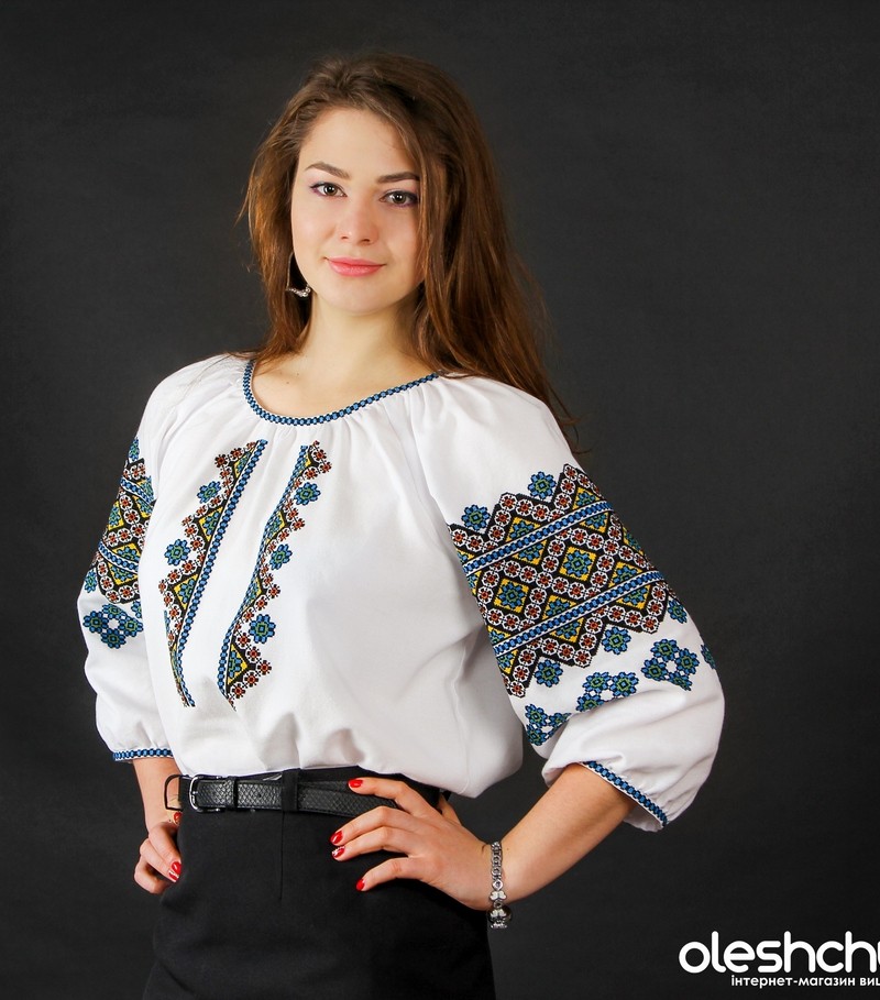 Вишита блузка “Україночка”