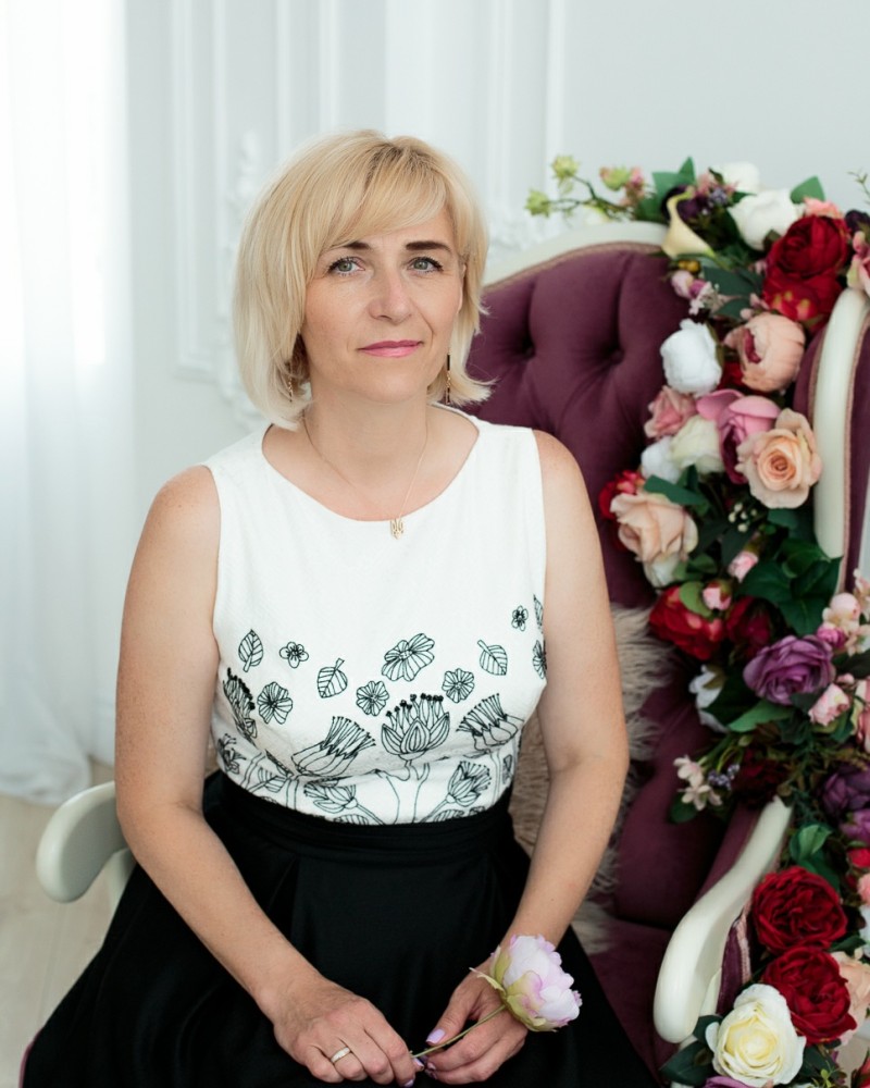 Вишита сукня “Тіні весни”