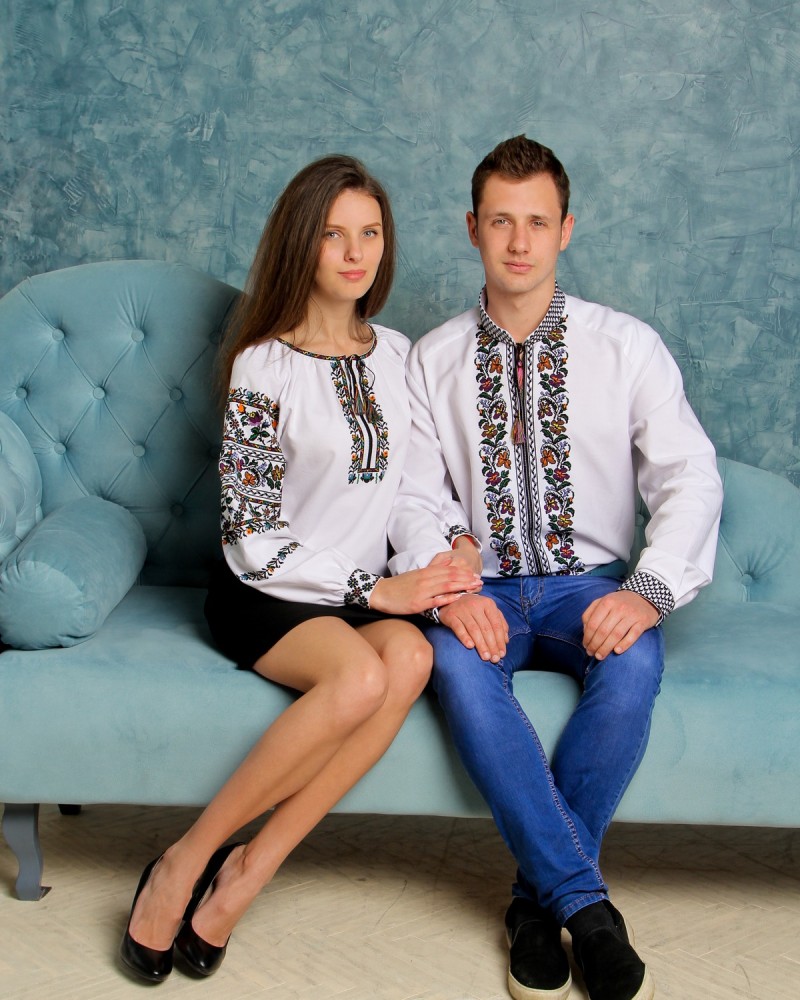 Вишитий комплект “Квітковий вир”
